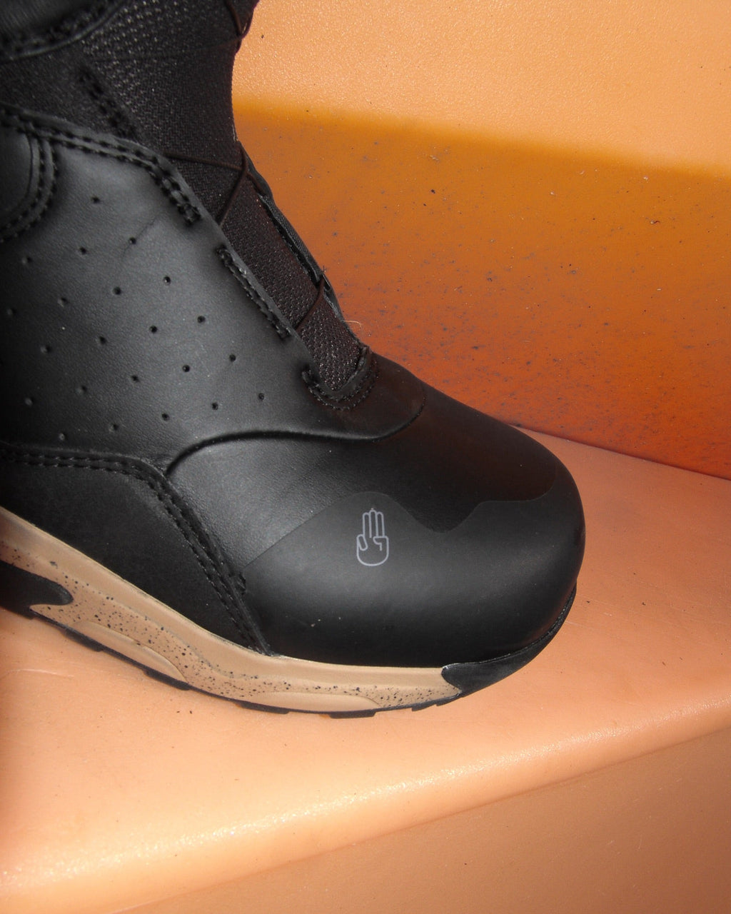 color-black Boots - Twist Men's Snowboard Boots - Bataleon US