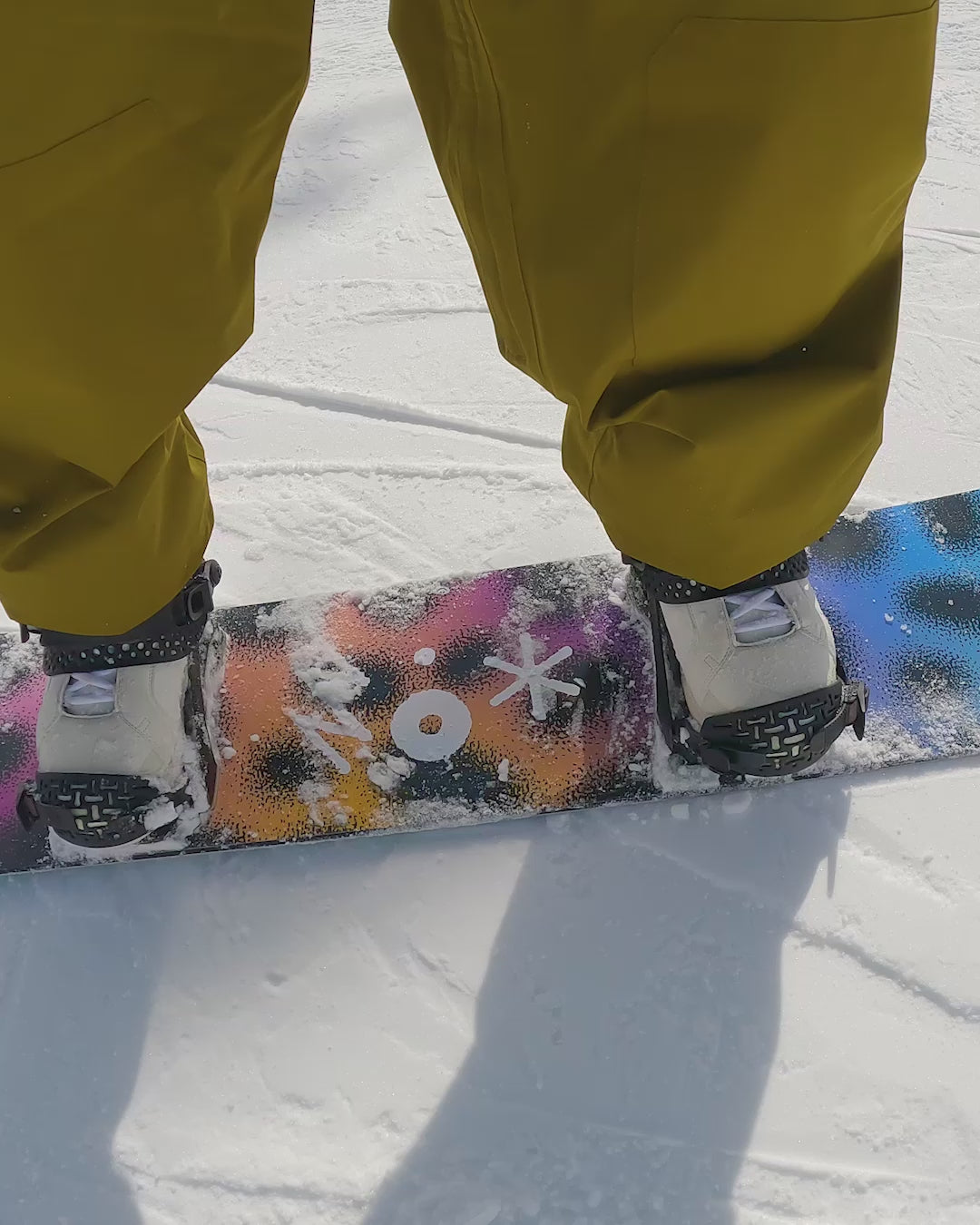 Men's snowboard sale in multicolor. FunKink 2025-Bataleon-Snowboards™ 2025.